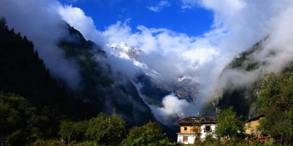 Shangri la trekking